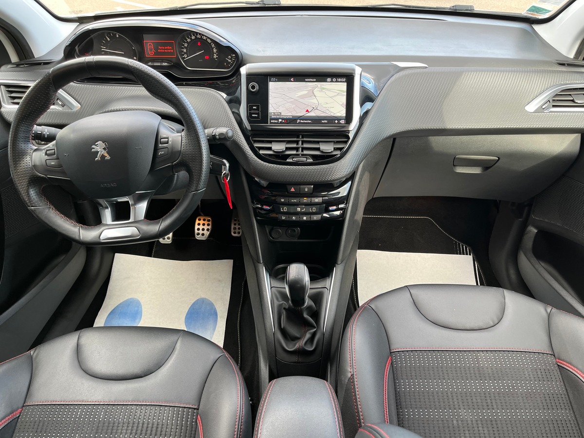 Peugeot 208 Phase 2 5 Portes 1.5 Blue HDi 100 CH GT LINE