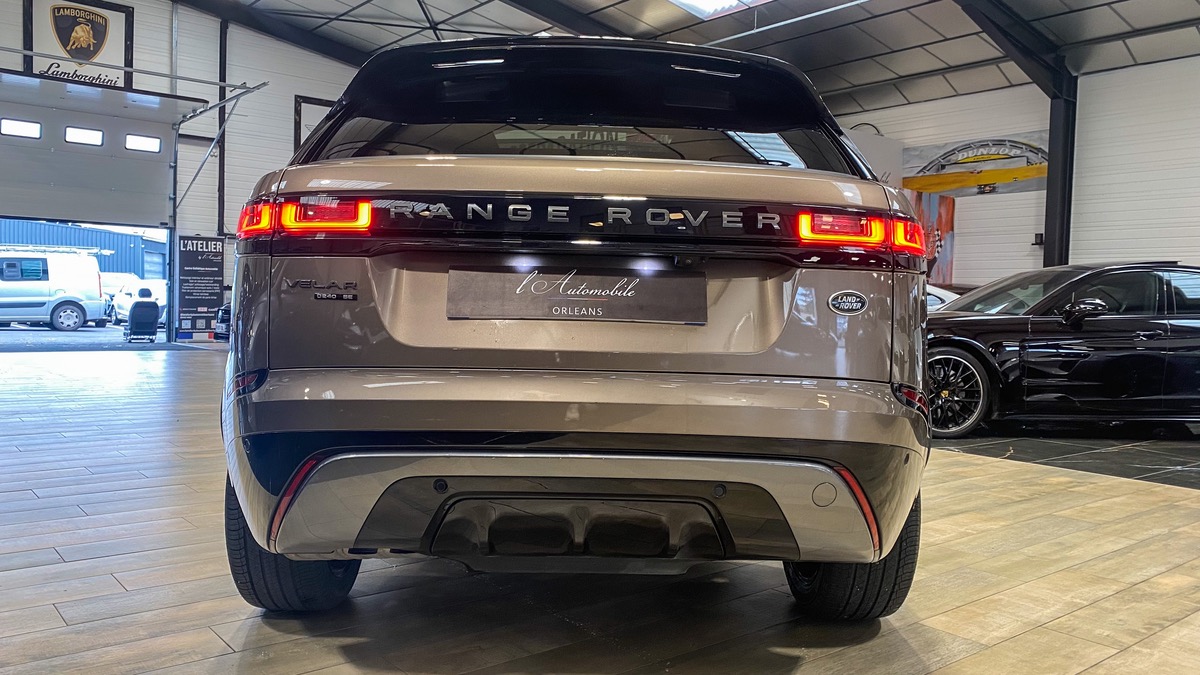 Land-Rover RR VELAR 2.0 D240 240 SE R-DYNAMIC