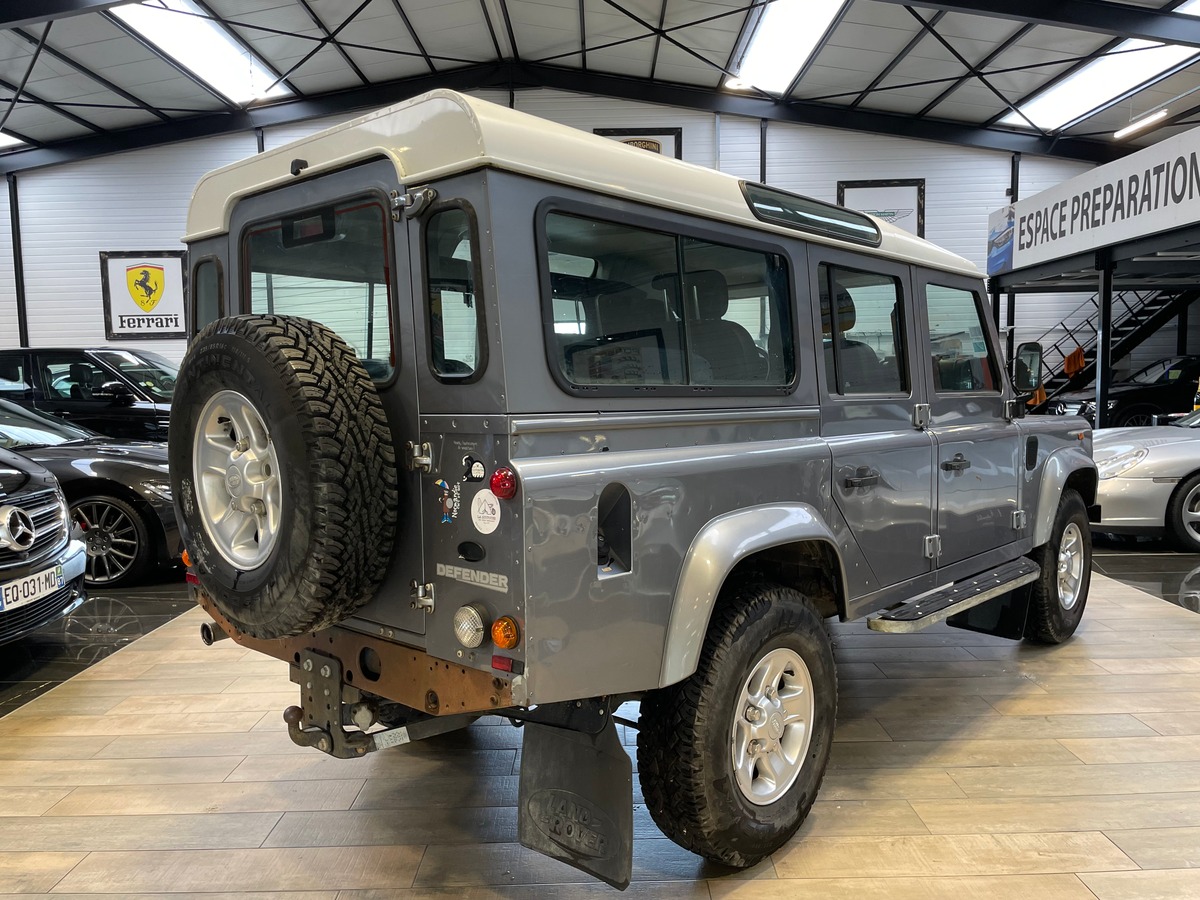 Land-Rover Defender PHASE 2 110 SW 2.4 122 cv I