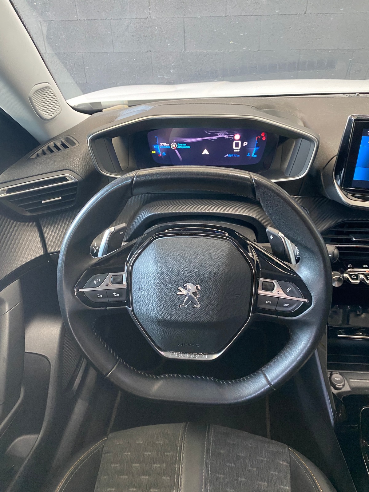 Peugeot 2008 1.5 BLUEHDI 130 ROADTRIP EAT8