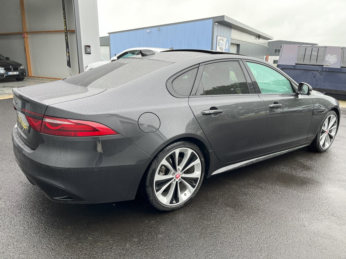 Jaguar XF (2) D200 MHEV RWD R-DYNAMIC S BVA