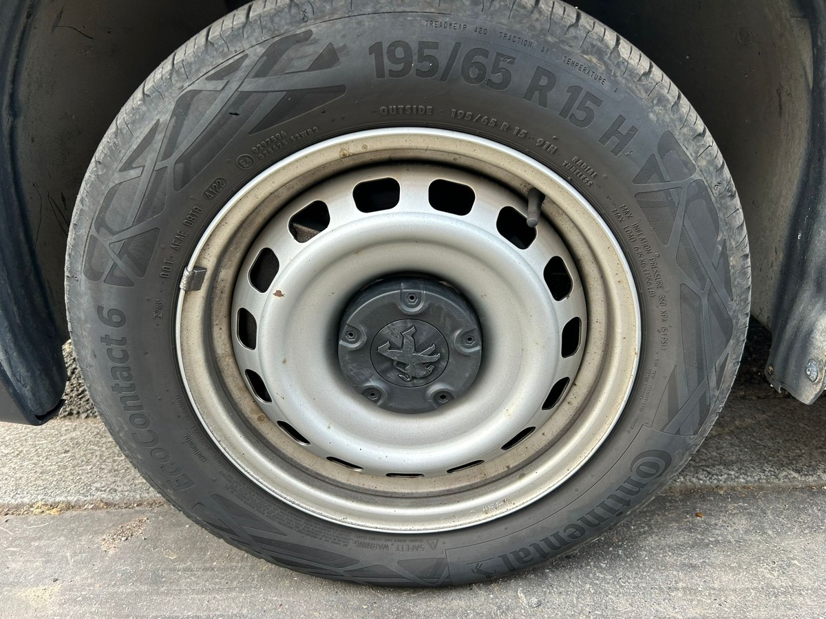 Peugeot Partner III (2) FOURGON 1.5 STANDARD 650 KG PREMIUM BVM6