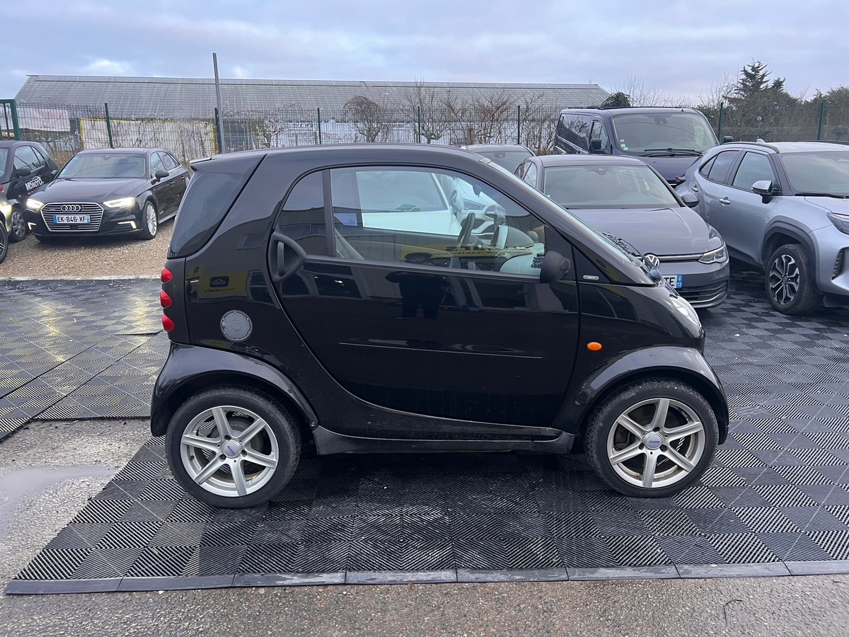 Smart Fortwo Coupé Coupé  0.7 i 61 cv - ENTRETIEN A JOUR - FAIBLE KILOMETRAGE - CLIMATISATION