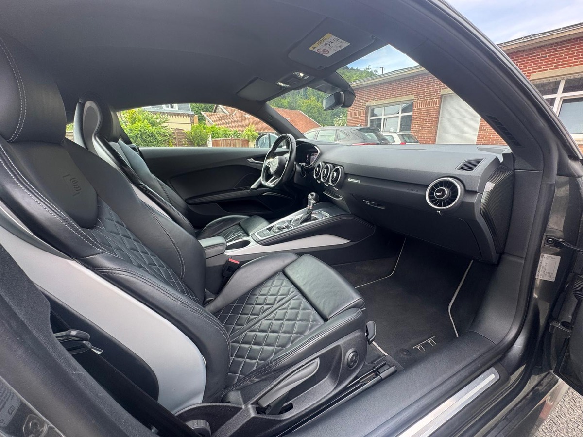 Audi TTS 2.0 TFSi Quattro S-Tronic