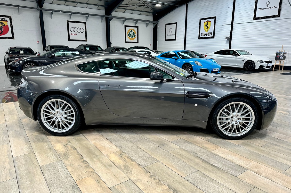 Aston Martin V8 Vantage 4.7 426 cv Sportshift BVS 7 FRANCE