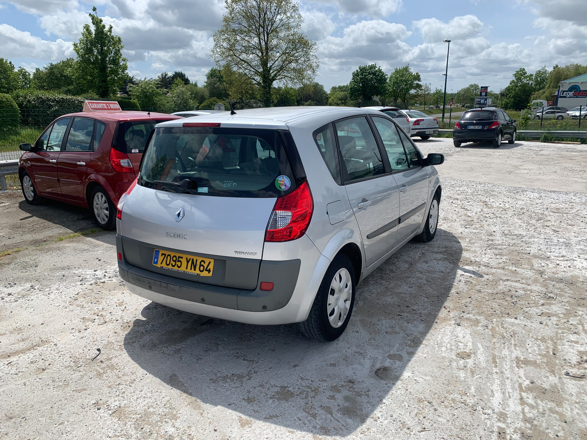 RENAULT Megane scenic 1.5 dci - 105CH 166968km