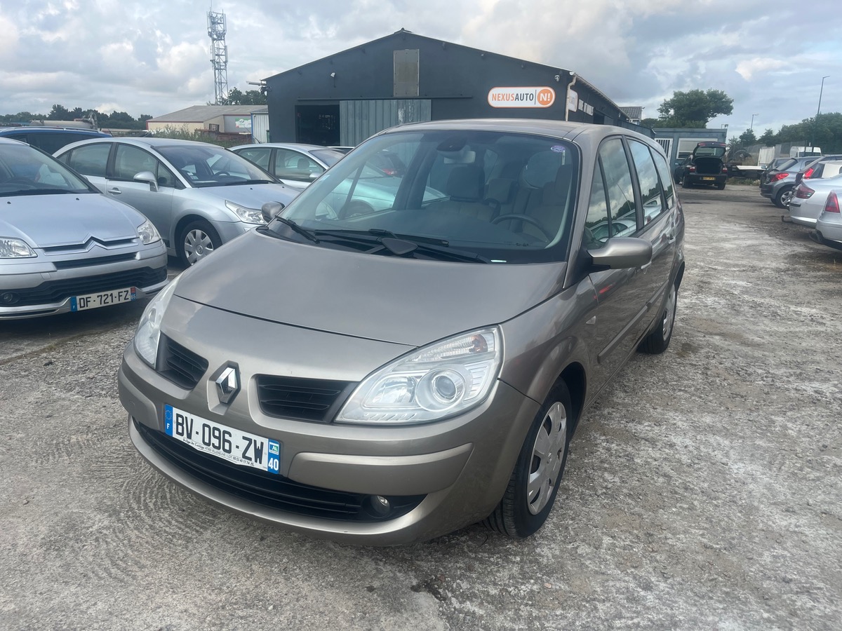 RENAULT Grand Scenic 1.9 DCI 130CH