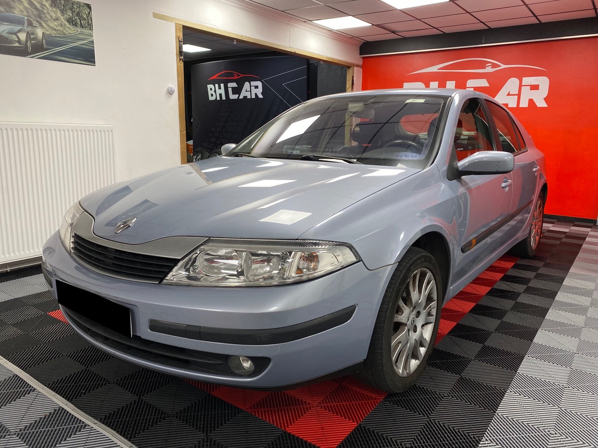 Image: RENAULT Laguna II Evolution 2.2 dCi 150 Privilège 2ème Main Entretien Top