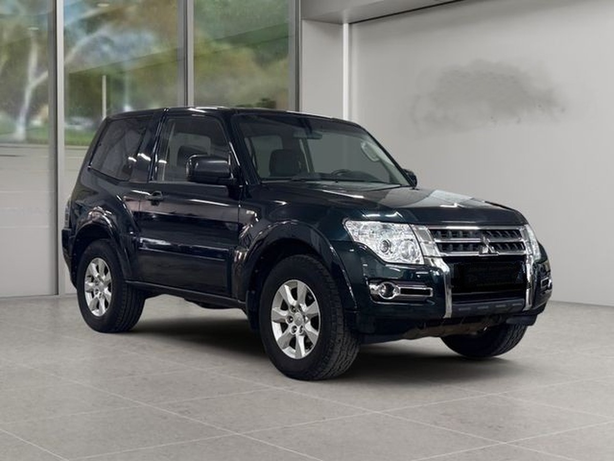 Mitsubishi Pajero 3.2 DI-D, 1ère main, inspection neuve
