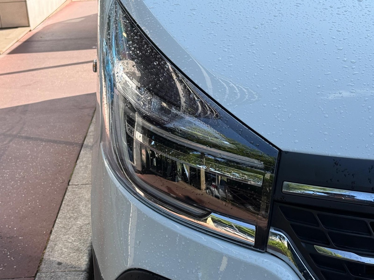 RENAULT Trafic III (2) FOURGON L2H1 2.0 DCI 1300 120