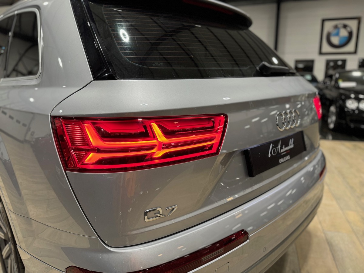 Audi Q7 3.0 TDI V6 QUATTRO AVUS 272ch 7 PLACES  I