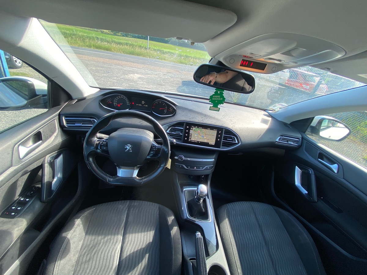 Peugeot 308 1.6 blue hdi 120cv 