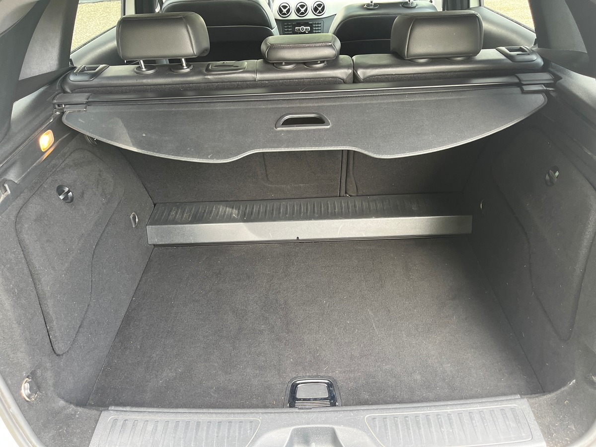 Mercedes-Benz Classe B 180 cdi Fascination, TOIT OUVRANT, RADAR, CAMERA, REGULATEUR
