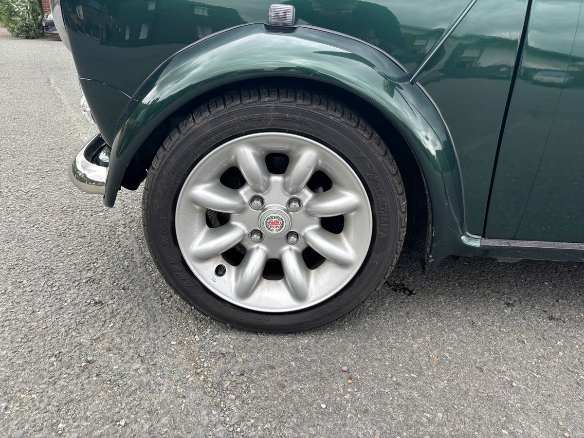 Mini MINI COOPER 1.3 MPI INJECTION - Révisée