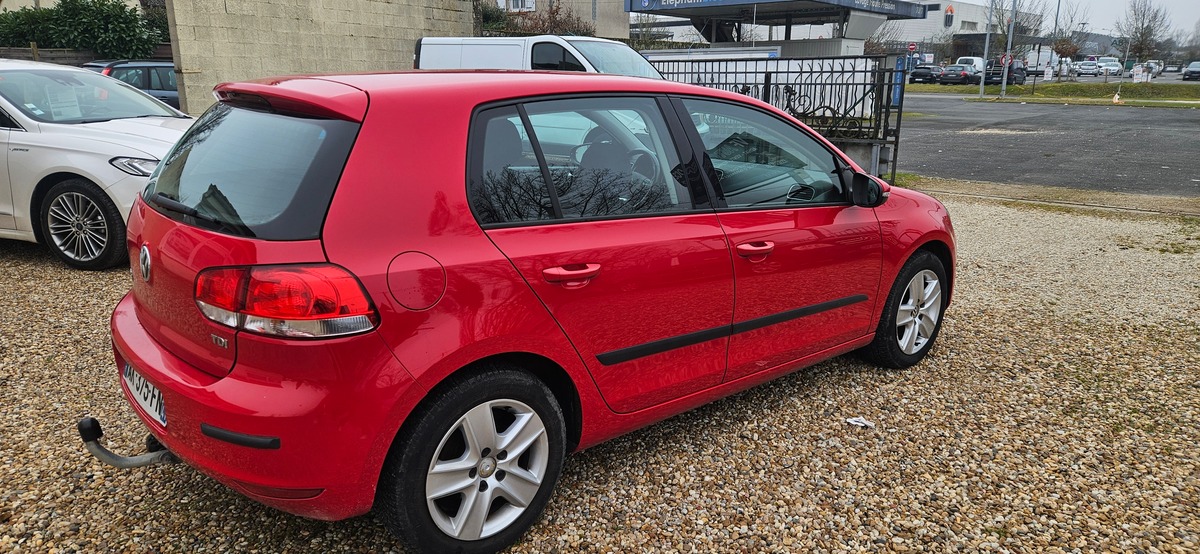 Volkswagen Golf 1.6 tdi 90 confortline