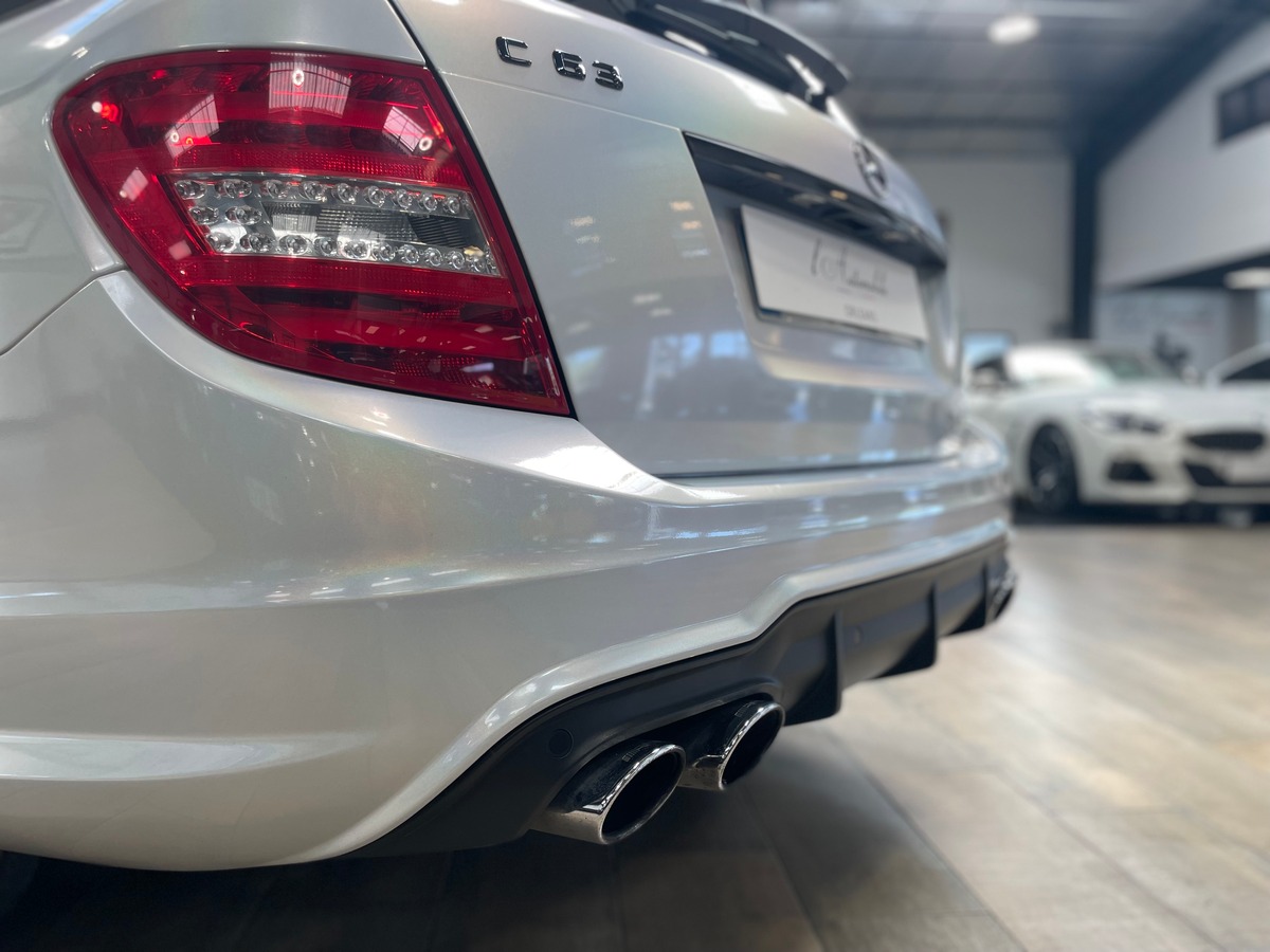 Mercedes-Benz Classe C 63 AMG SW 6.2 457 COV NACRE HJ