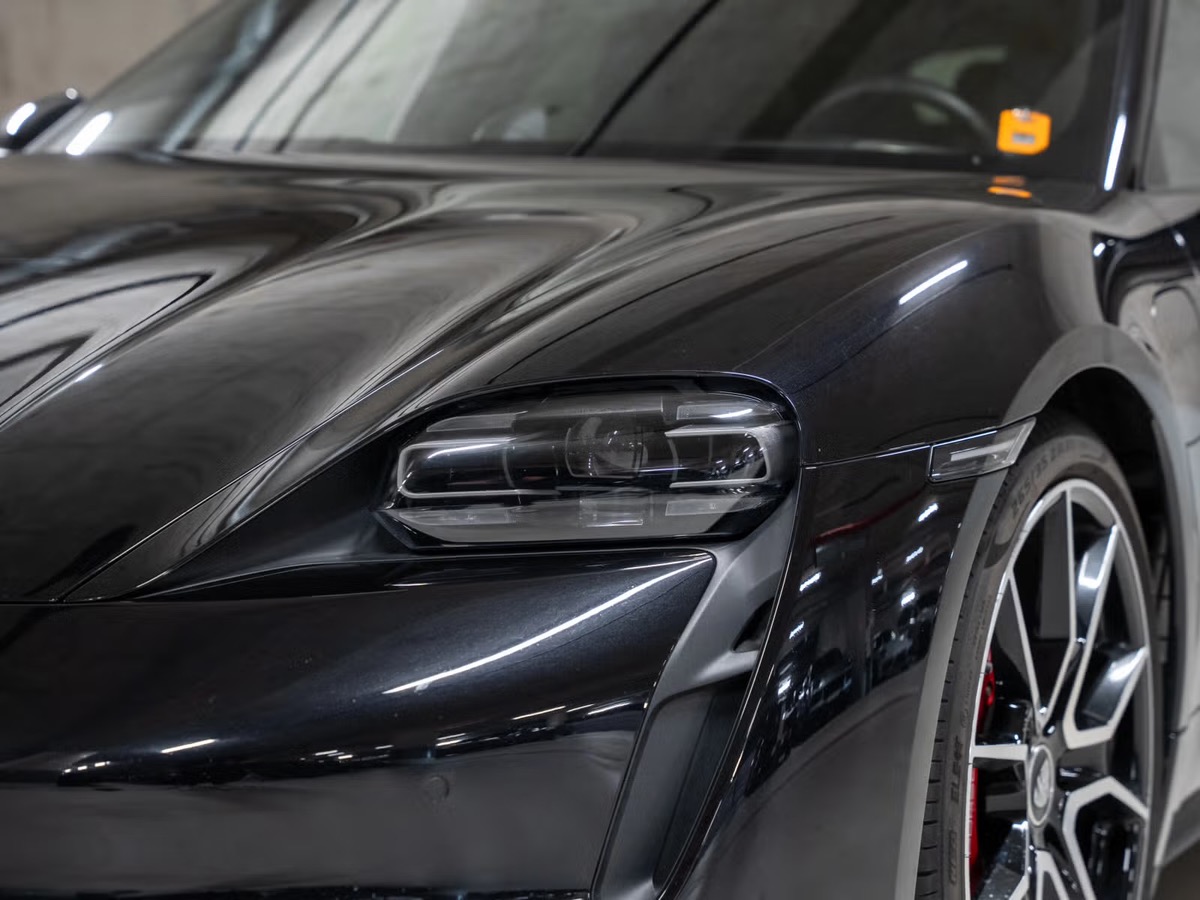 Porsche Taycan 4S Sport Turismo 571CH Performance Battery+ Chrono/Pano/360/Bose/Inno/Siège chauffant