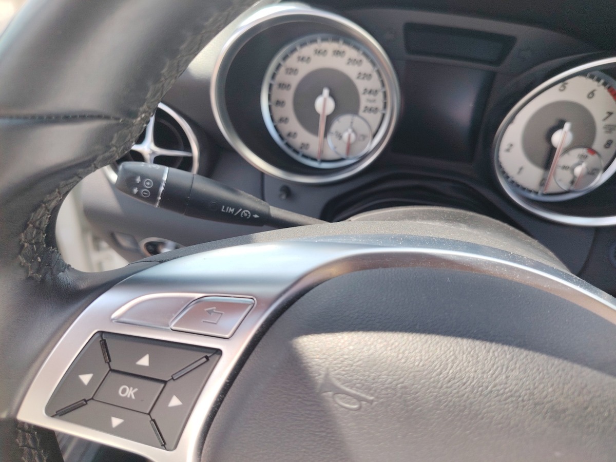 Mercedes-Benz Classe SLK 200 blue efficiency 100 % Française
