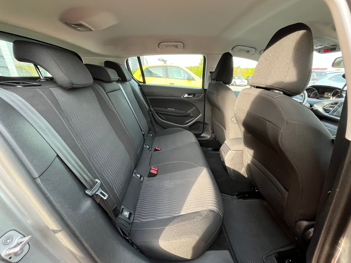 Peugeot 308 II 1.6 125 CH ALLURE 5P