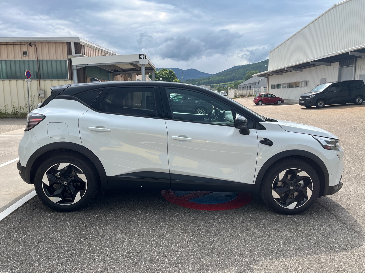 RENAULT Captur TECHNO E-TECH FULL HYBRID 145