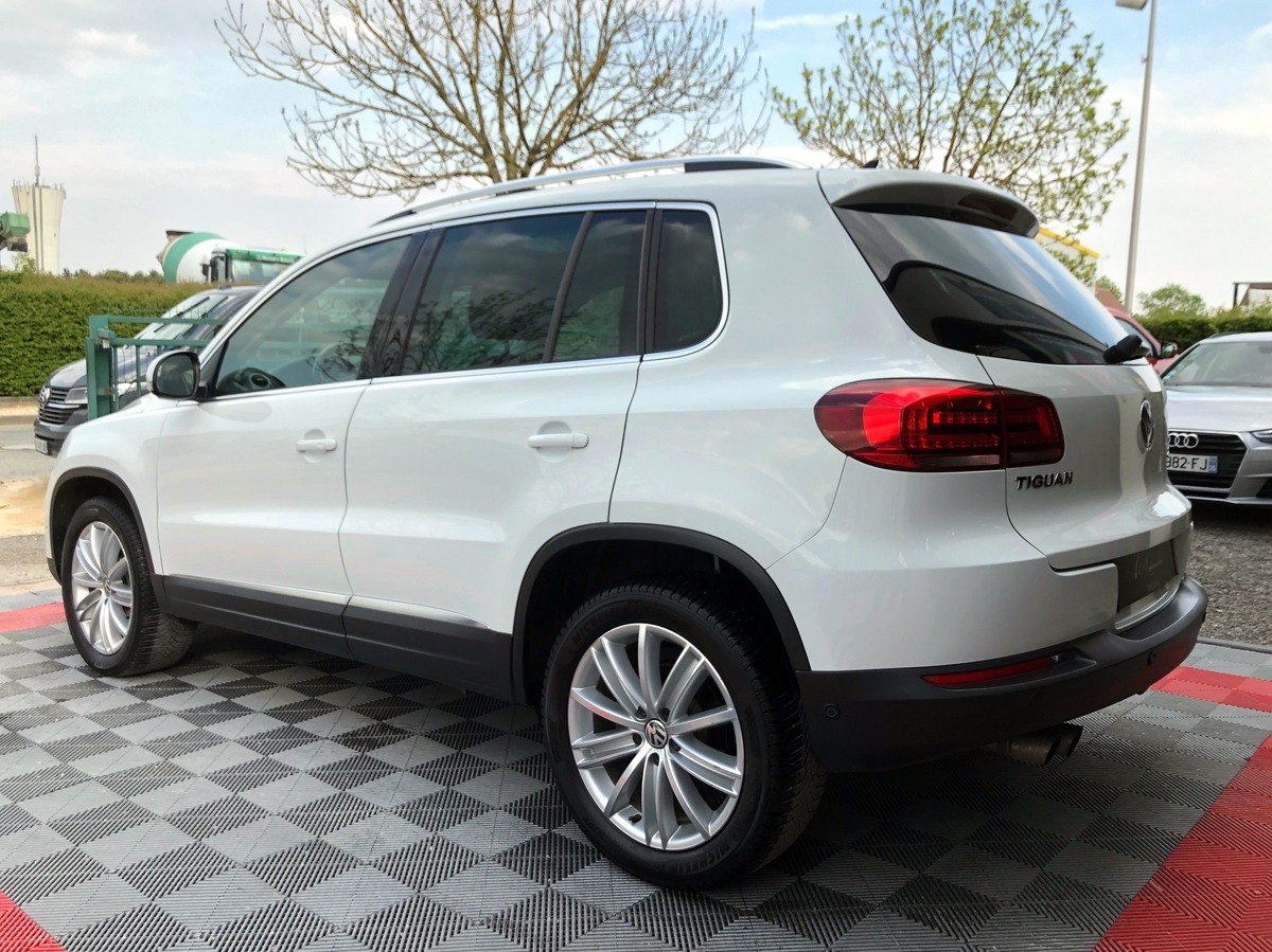 Volkswagen Tiguan II 2.0 TDI 140 BVA CARAT 4MOTION