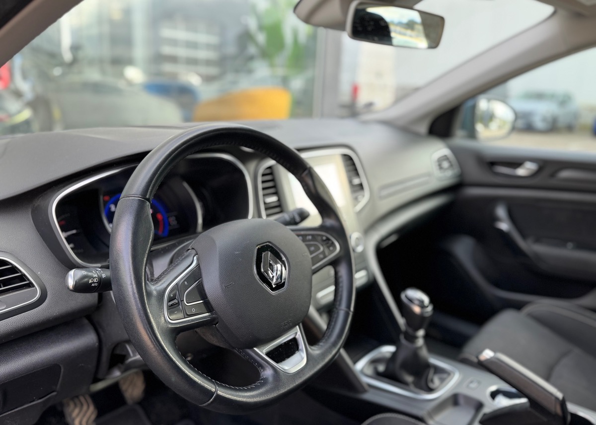 RENAULT Megane IV BUSINESS