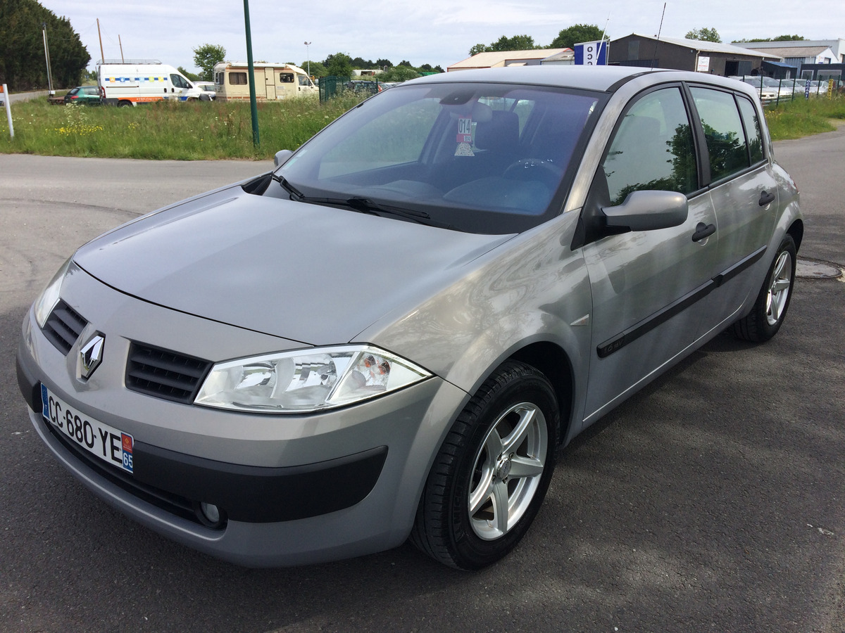 RENAULT Megane mégane 1.6i 16v 115CH 120174KM