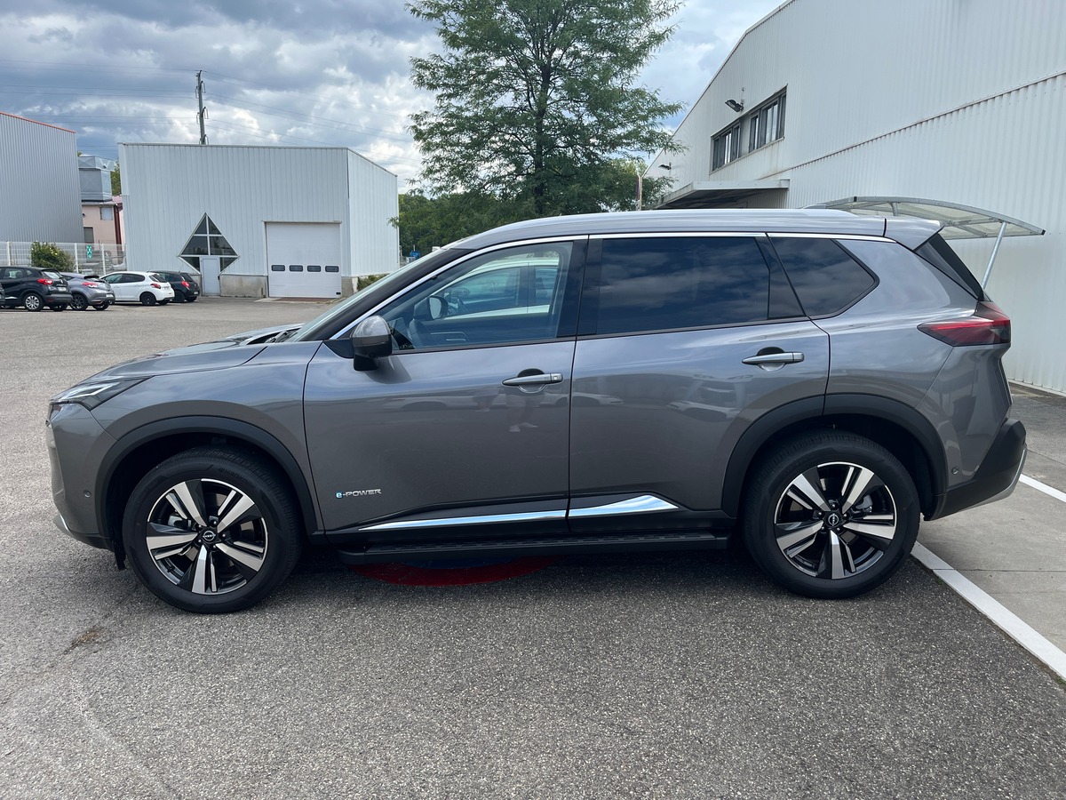 Nissan NISSAN X TRAIL E POWER 204CH TEKNA, 3 ANS D'ENTRETIENS INCLUS, TOIT OUVRANT, SIEGES CHAUFFANT