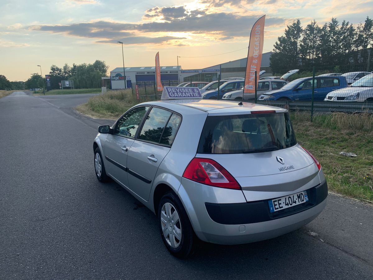 RENAULT Megane mégane 1.6i 115CV 104769KM