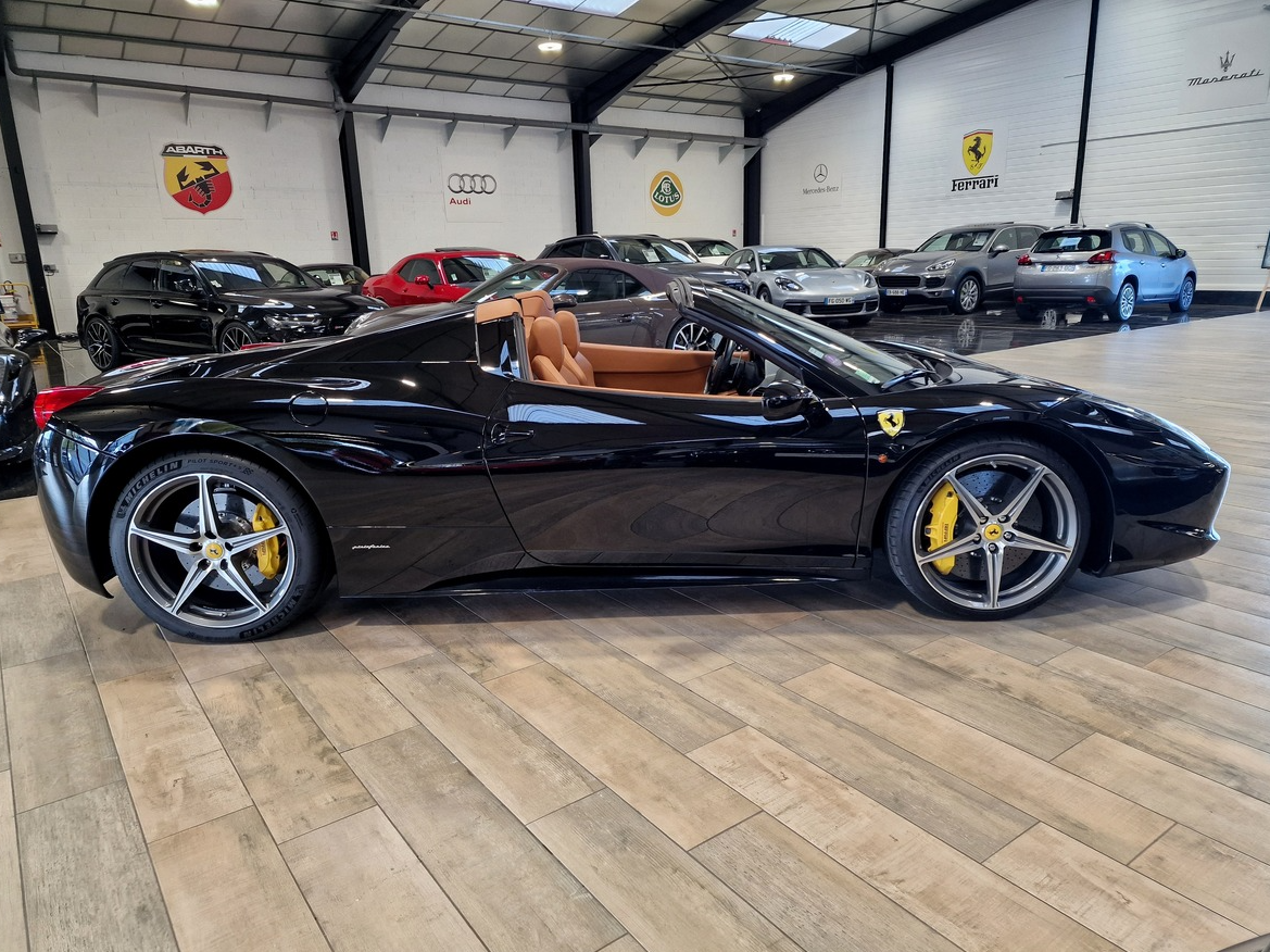 Ferrari 458 Spider V8 4.5 570 Française