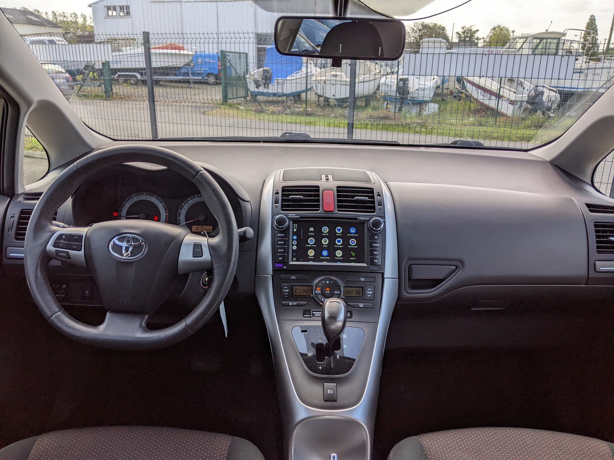 Toyota Auris 1.6 VVTi 132 Boite Automatique Dynamic