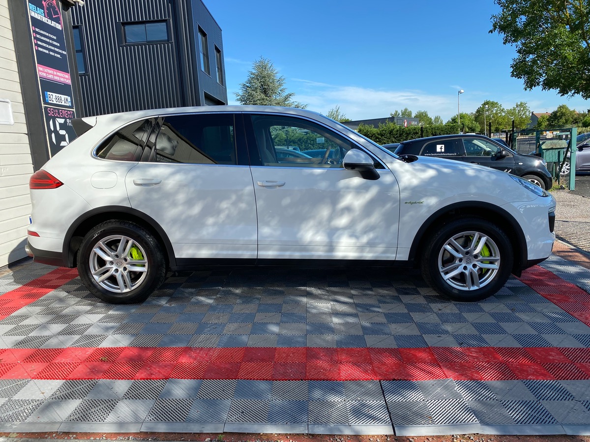 Porsche Cayenne S Hybrid 3.0 V6 333/416cv crochet