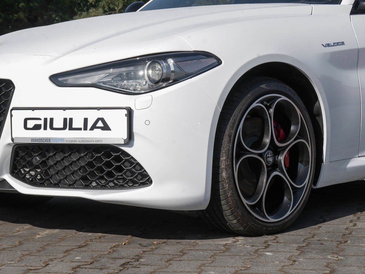 Alfa Romeo Giulia 2.0 TB 280ch Veloce Q4 AT8 Toit ouvrant Harman-Kardon