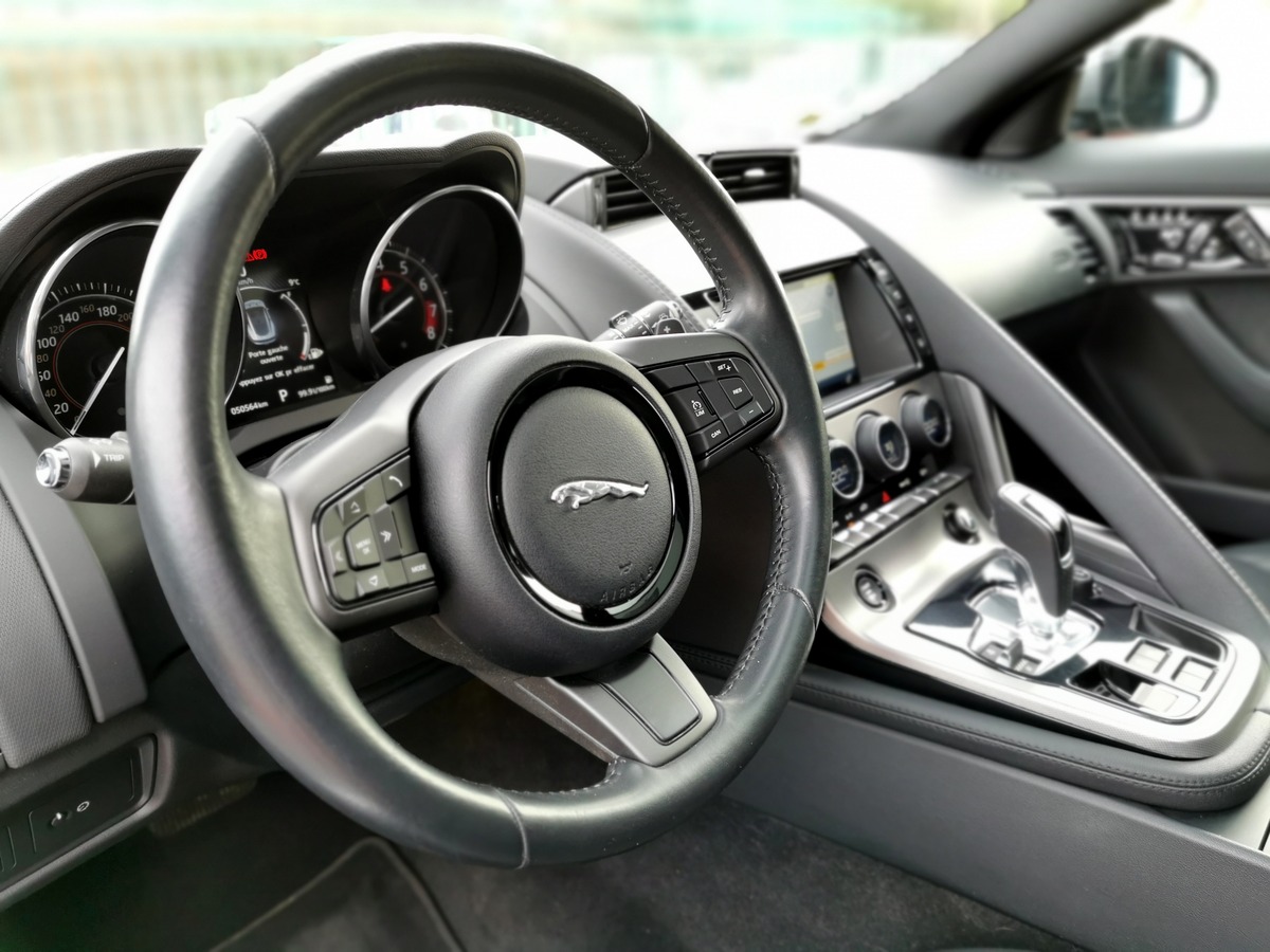 Jaguar F-Type Cabriolet COUPE 3.0 V6 340 ECHAPP SPORT/PANO