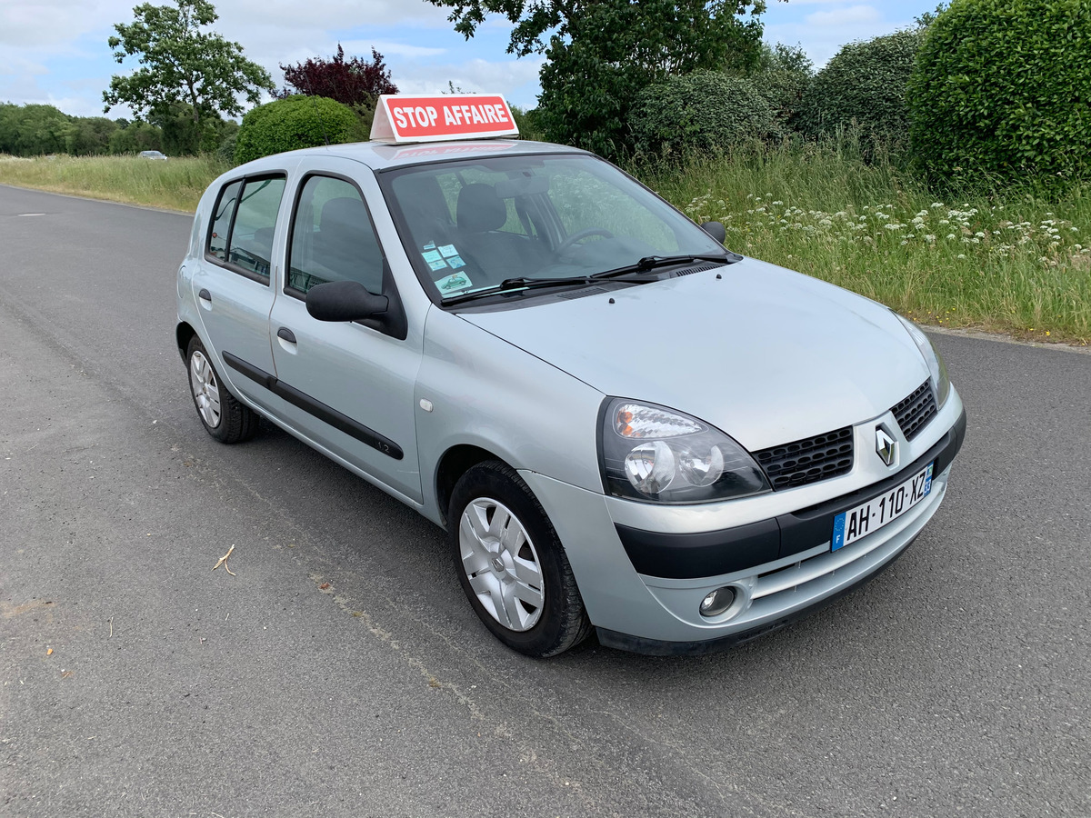 RENAULT Clio 1.2i 60774KM