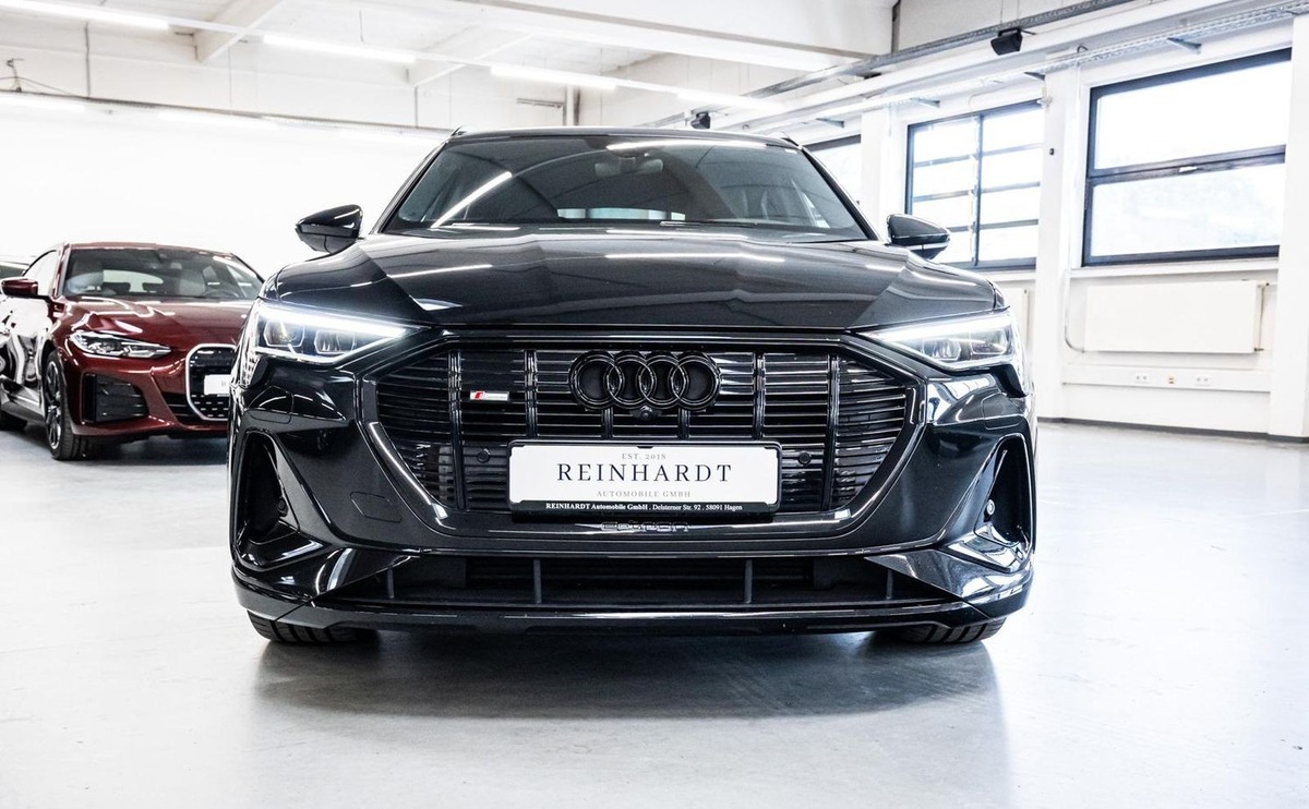 Audi e-tron Sportback 55 408ch S Line e-quattro Pack Black Edition