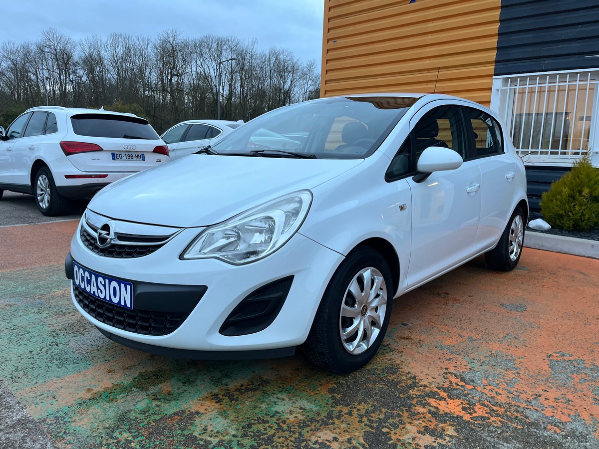 Opel Corsa D 5 portes 1.2 i Twinport 85 ch GRAPHITE 1ERE MAIN