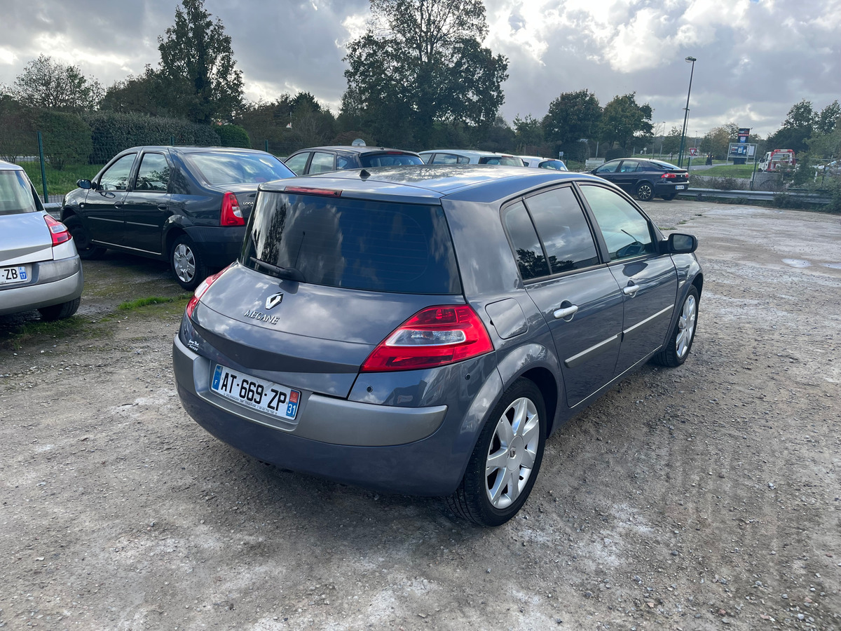 RENAULT Megane ii 1.9DCI 130CH 154683km