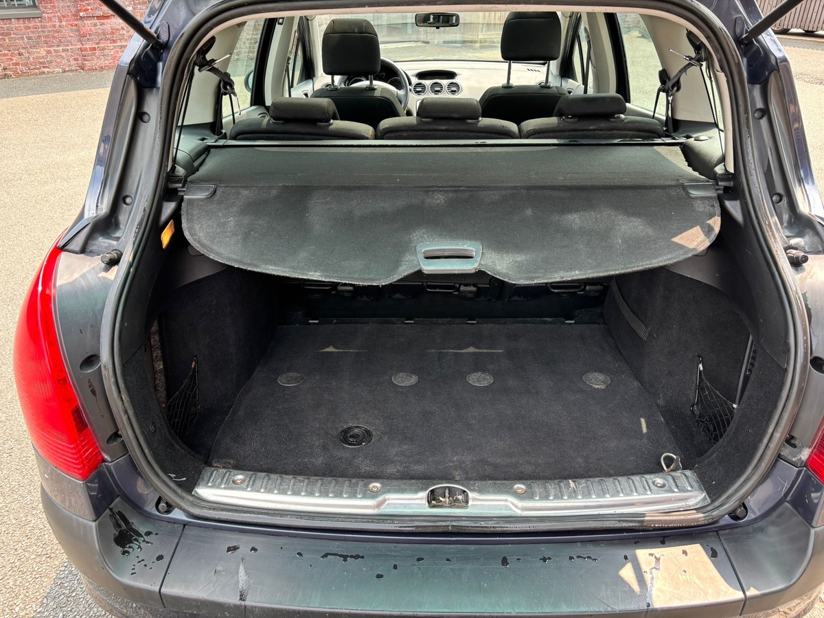 Peugeot 308 SW 1.6 HDI 90 CONFORT PACK - DISTRIBUTION NEUVE - GARANTIE