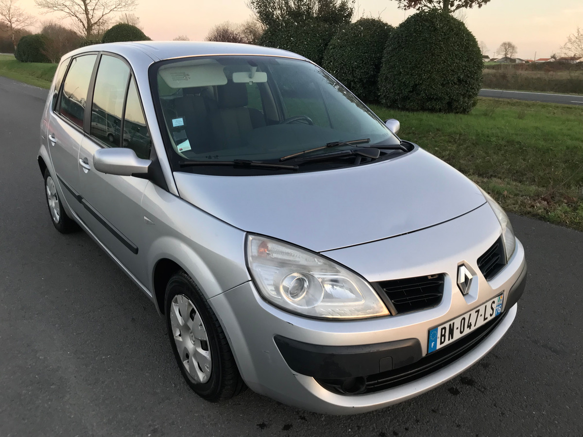 RENAULT Scenic 1.5 dCi 86cH 199474 km