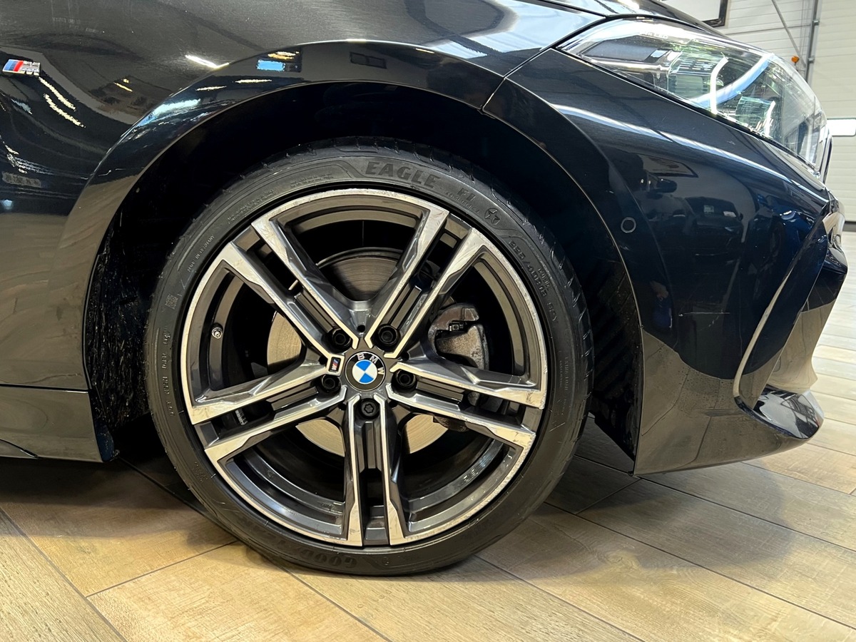 Bmw Série 1 (F40) 118D 150 BVA8 M SPORT BLACK SHADOW LINE