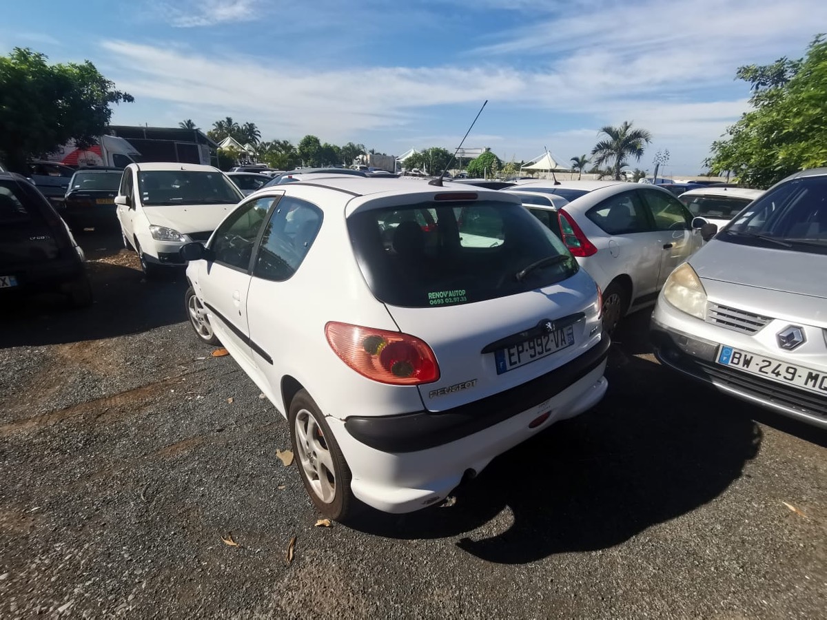 Peugeot 206 1.6i 16v