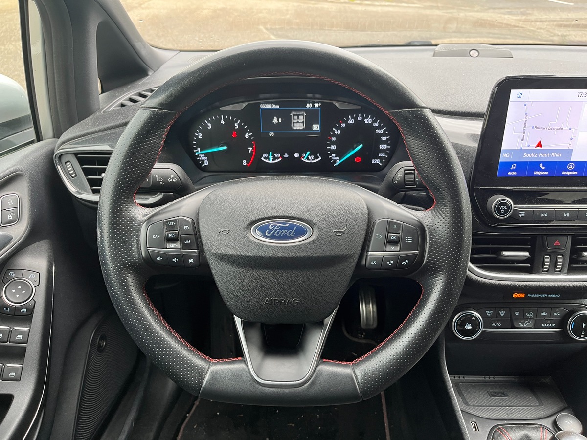 Ford Fiesta 1.0 ECOBOOST MHEV 125ch ST-LINE X, SUIVI FORD, CHARGEUR A INDUCTION, CARPLAY, REGULATEUR