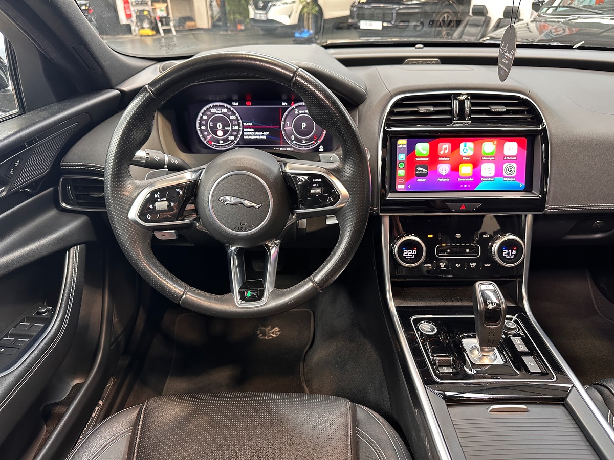 Jaguar XE D180 BVA AWD R-DYNAMIC SE