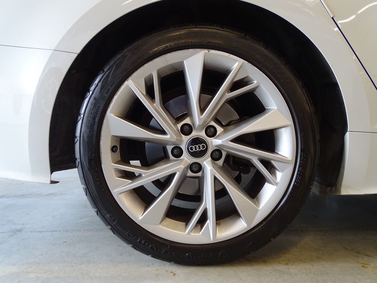 Audi A5 II (2) SPORTBACK 40 TFSI 204 Ch DESIGN S-TRONIC 7