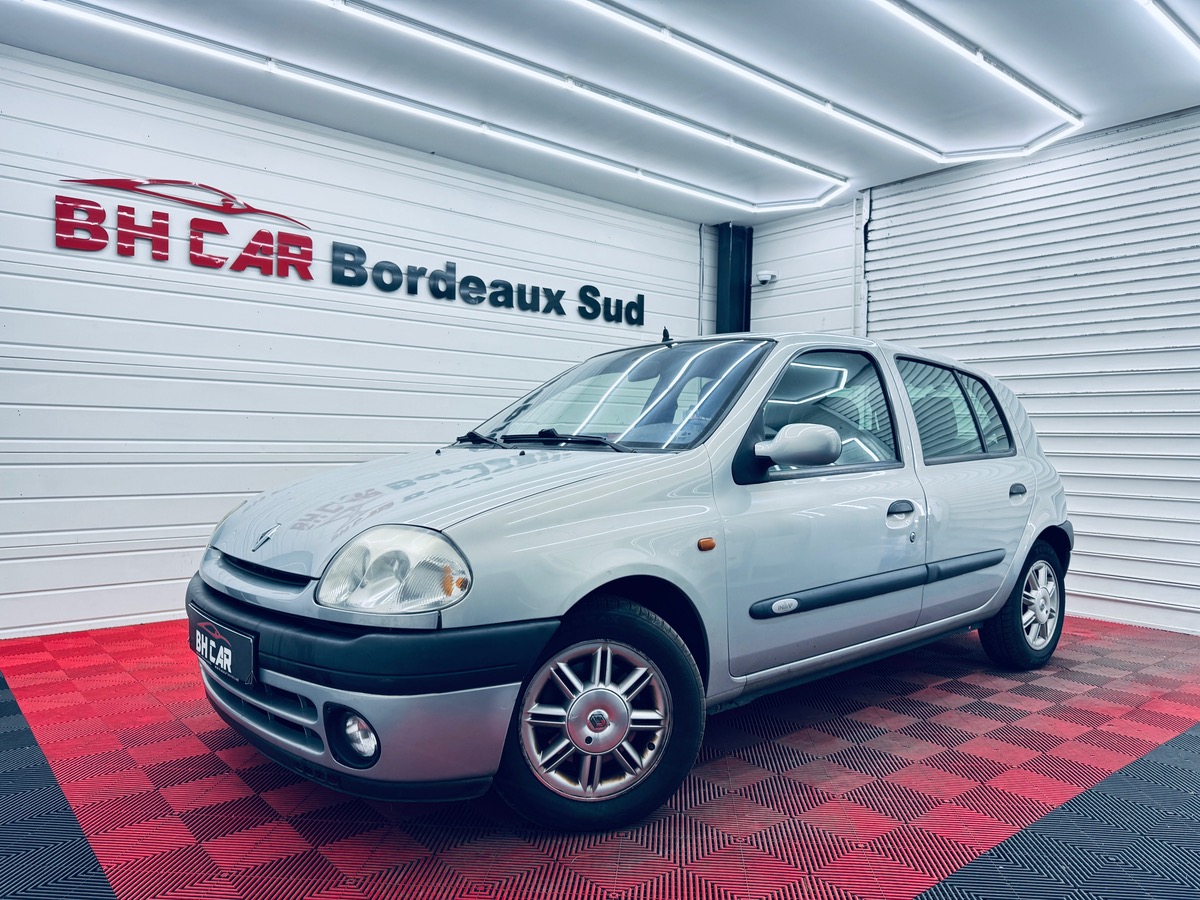 Image: RENAULT Clio II 1,4 16V 98cv BVA Finition INITIALE PARIS