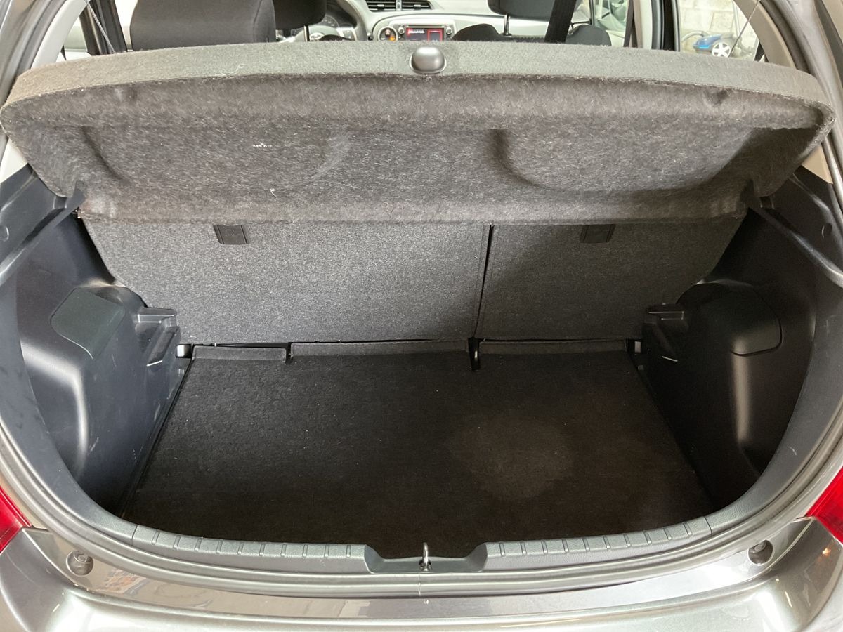 Toyota Yaris III 1.33 VVTi 100 BVA Multidrive CVT