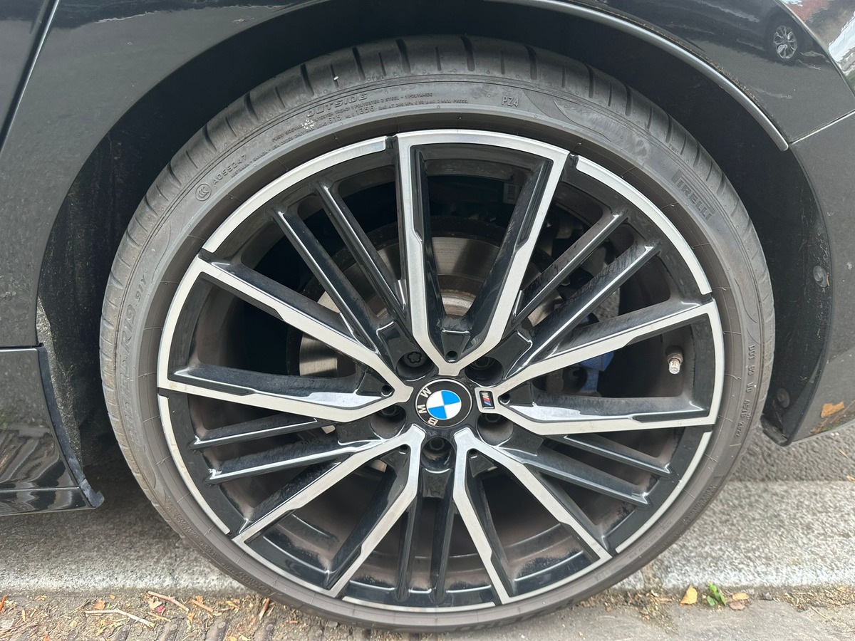 Bmw Série 1 (F40) 120D 190 XDRIVE M SPORT BVA Full Options (Cuir, siège sport, Harman Kardon, Toit.)