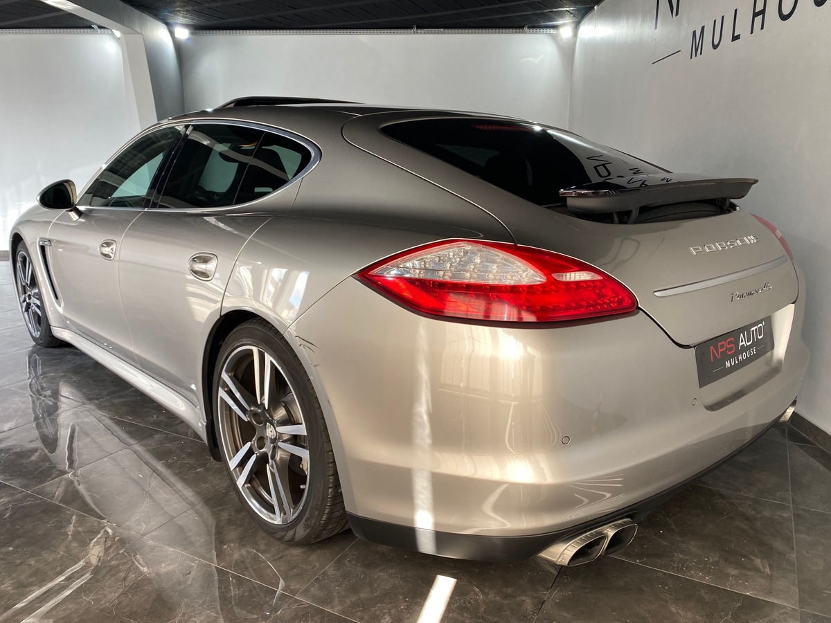 Porsche Panamera 4s
