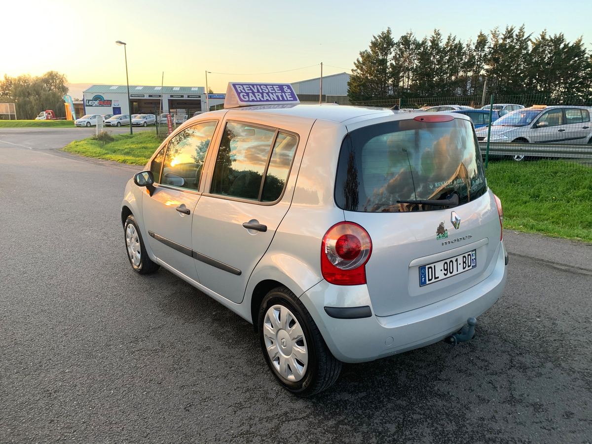 RENAULT Modus 1.4i 16v 74857 KM